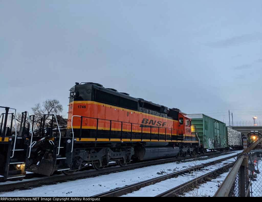 BNSF 1746